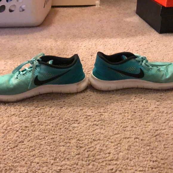 *SAMPLE* Nike Free Run 2016 - Picture 2 of 5